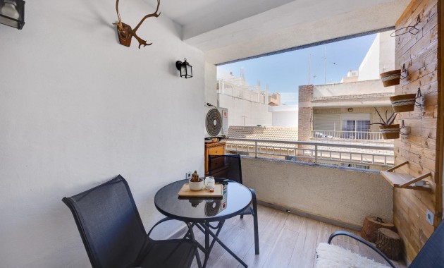 Sale - Apartment / flat -
Torrevieja - torrevieja