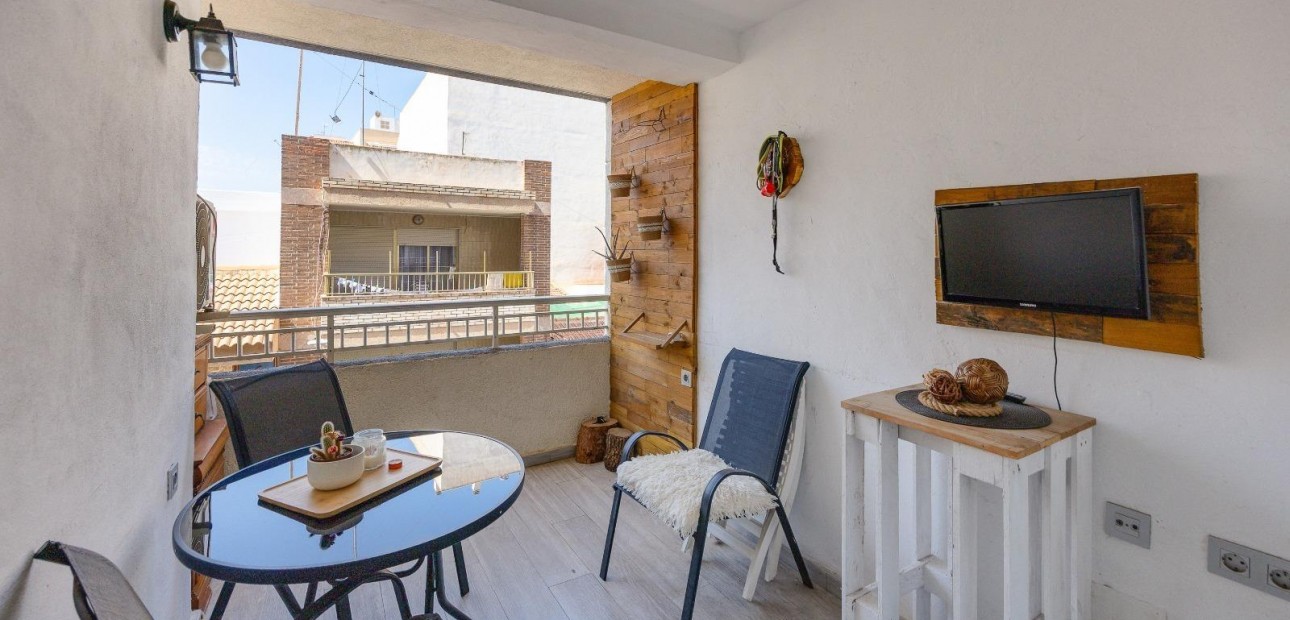 Sale - Apartment / flat -
Torrevieja - torrevieja