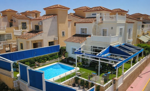 Herverkoop - Detached Villa -
Algorfa - Montebello