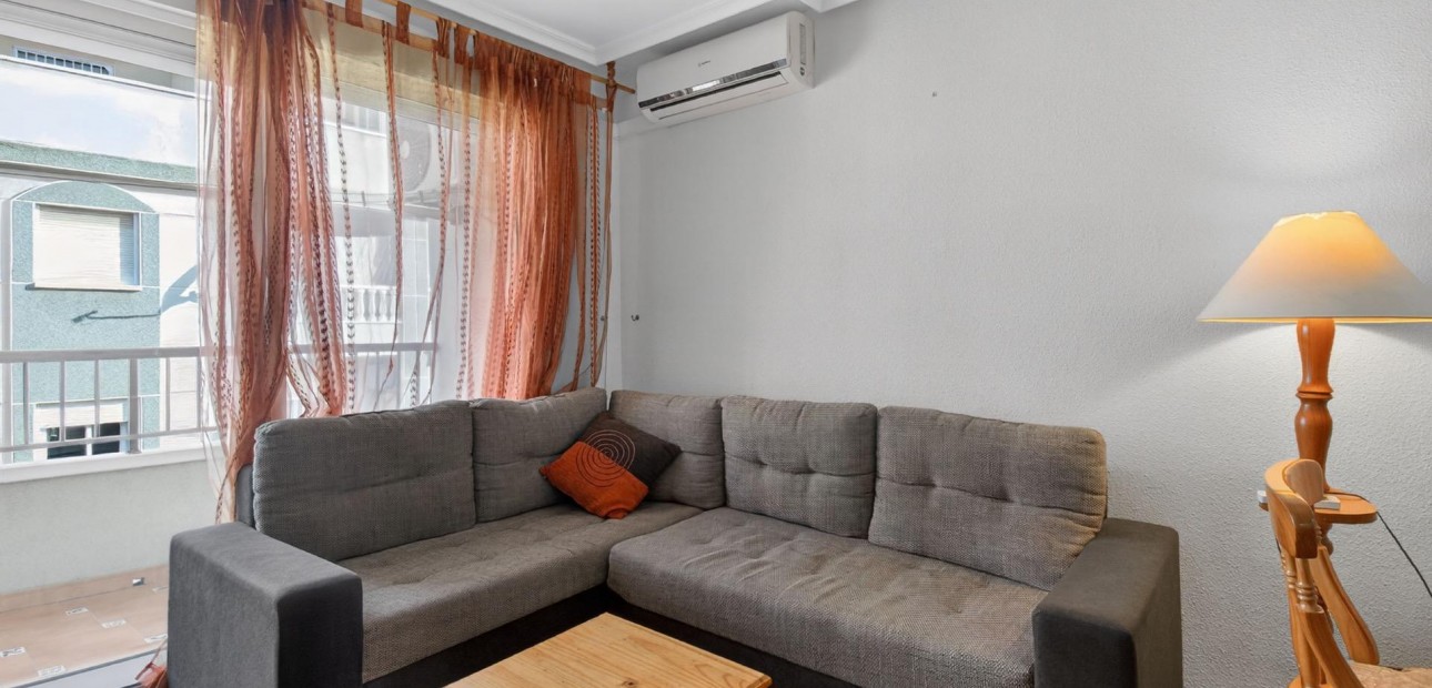 Herverkoop - Appartement / flat -
Torrevieja - Torrevieja - Centre
