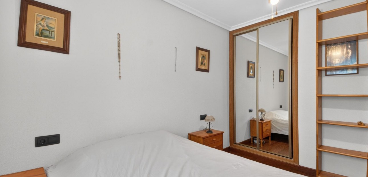 Herverkoop - Appartement / flat -
Torrevieja - Torrevieja - Centre