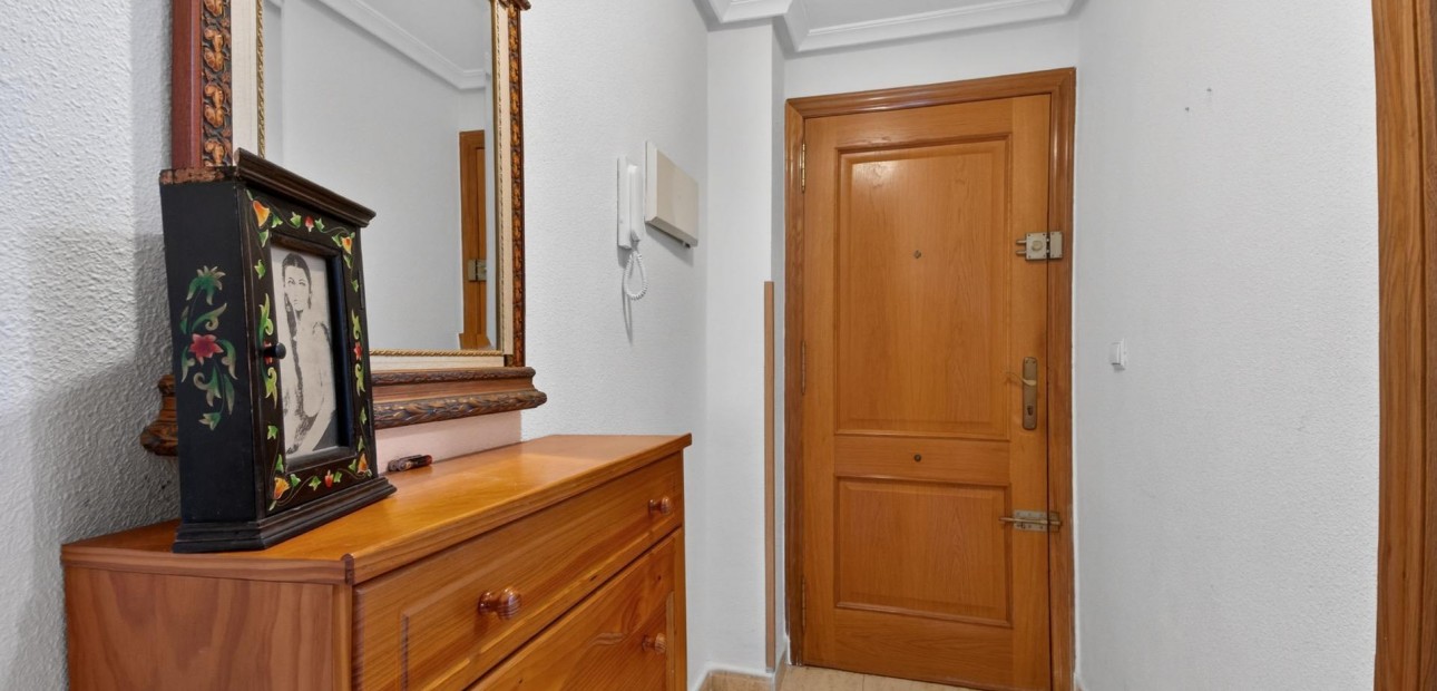 Herverkoop - Appartement / flat -
Torrevieja - Torrevieja - Centre