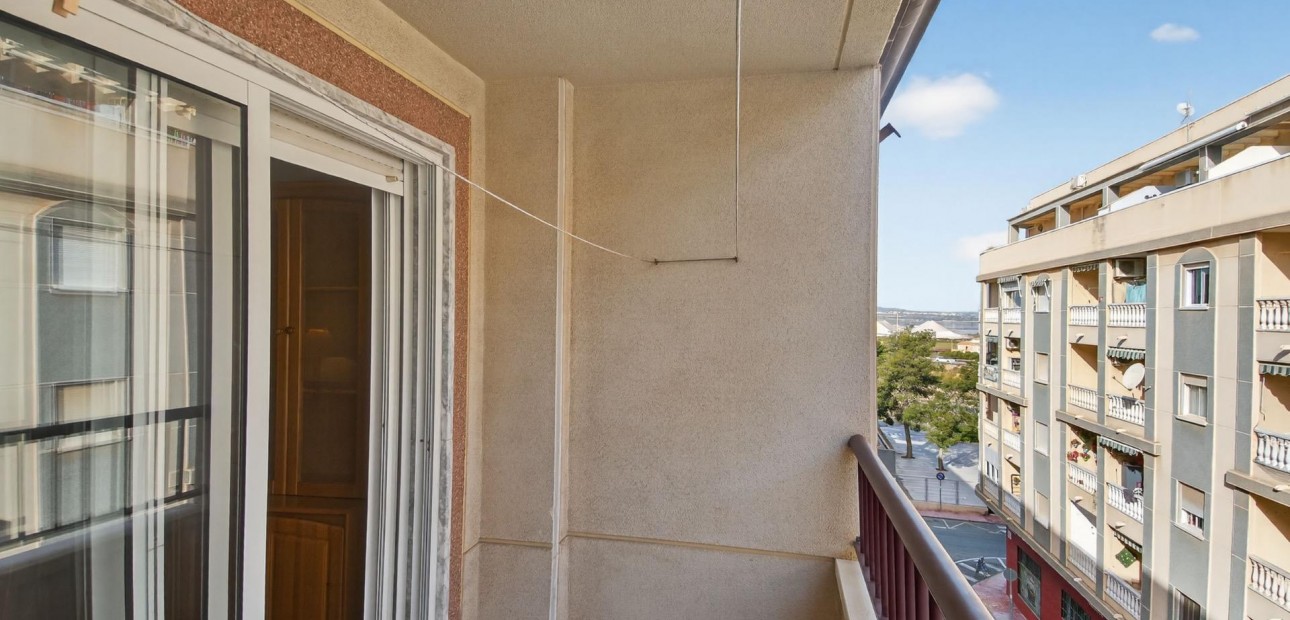 Herverkoop - Appartement / flat -
Torrevieja - Torrevieja - Centre