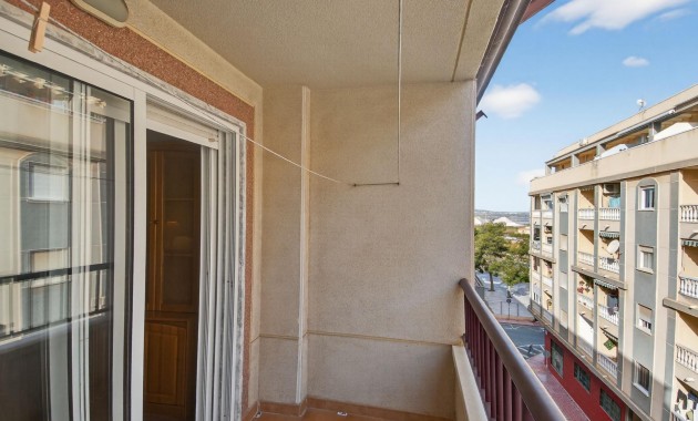 Herverkoop - Appartement / flat -
Torrevieja - Torrevieja - Centre