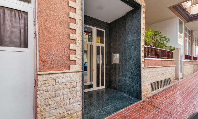 Herverkoop - Appartement / flat -
Torrevieja - Torrevieja - Centre