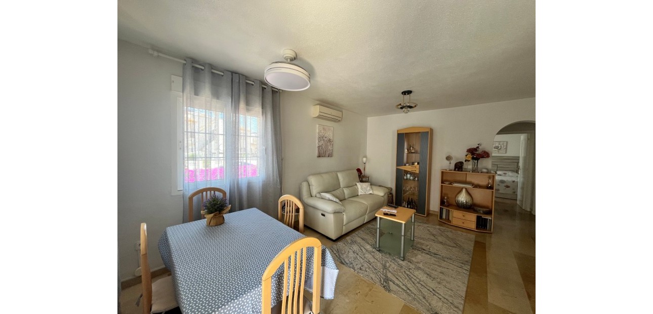 Herverkoop - Quad Villa -
Orihuela Costa - Playa Flamenca
