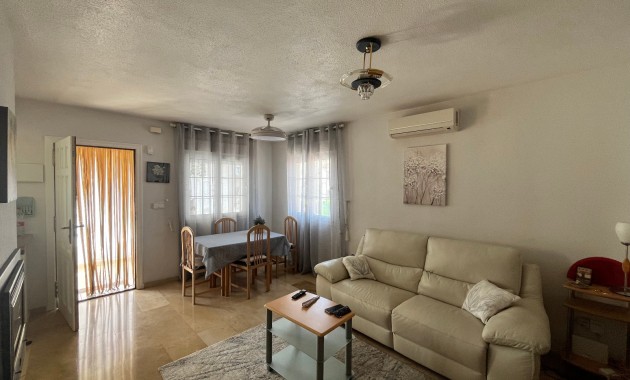 Herverkoop - Quad Villa -
Orihuela Costa - Playa Flamenca