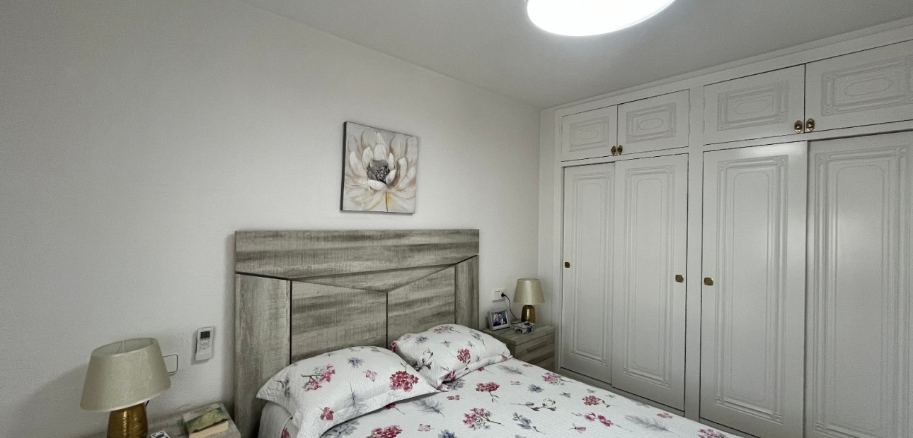 Herverkoop - Quad Villa -
Orihuela Costa - Playa Flamenca