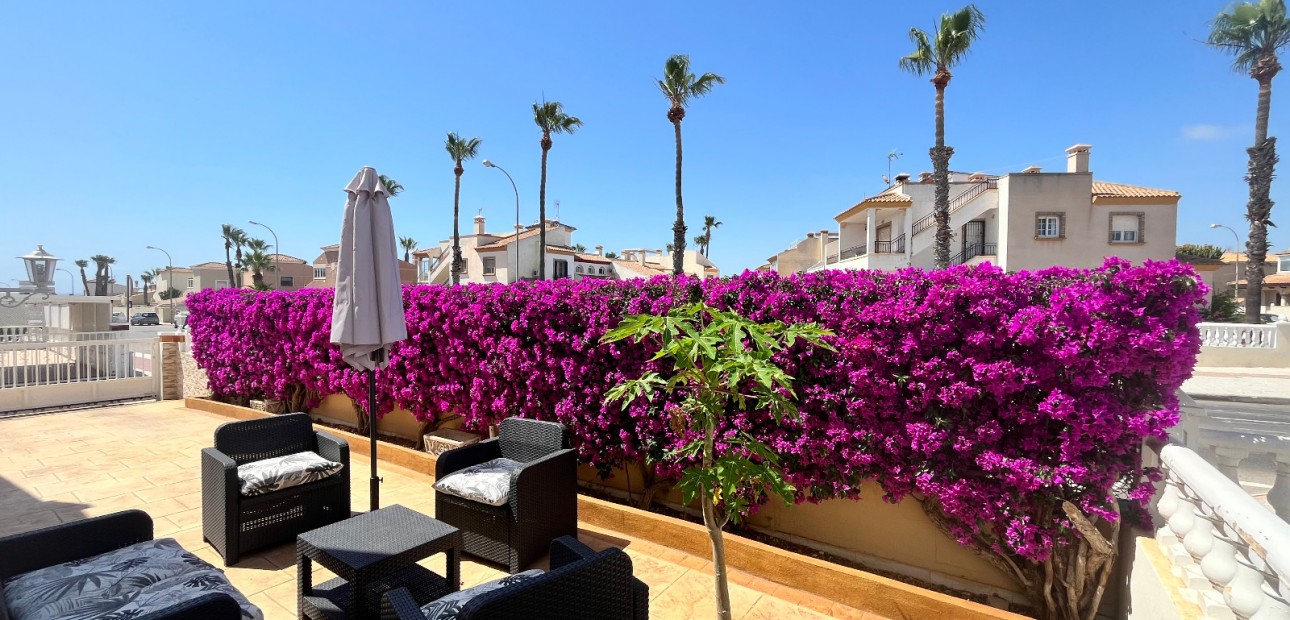 Herverkoop - Quad Villa -
Orihuela Costa - Playa Flamenca