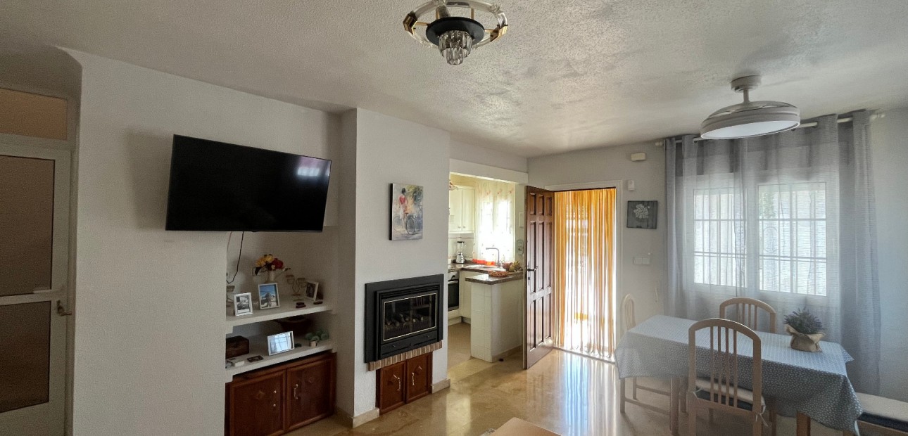 Herverkoop - Quad Villa -
Orihuela Costa - Playa Flamenca