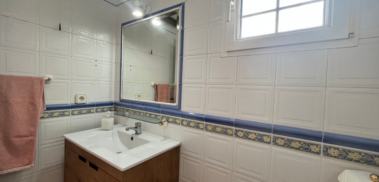 Herverkoop - Quad Villa -
Orihuela Costa - Playa Flamenca