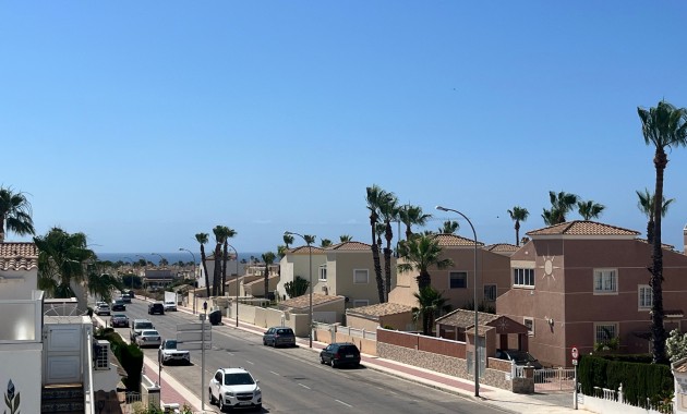 Herverkoop - Quad Villa -
Orihuela Costa - Playa Flamenca