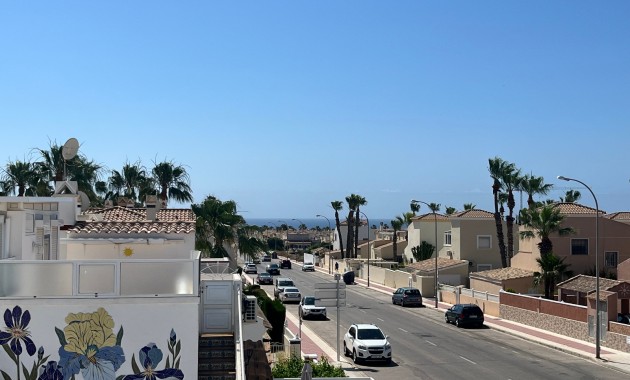 Herverkoop - Quad Villa -
Orihuela Costa - Playa Flamenca