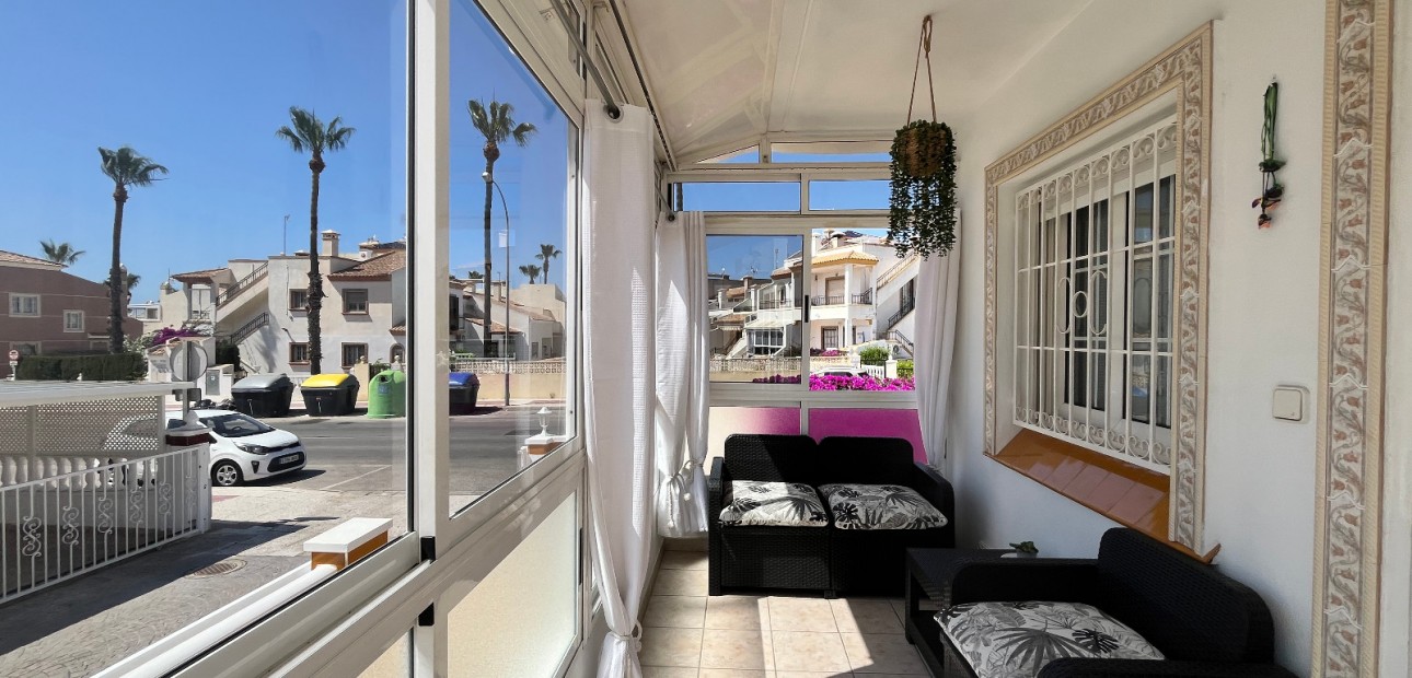Herverkoop - Quad Villa -
Orihuela Costa - Playa Flamenca