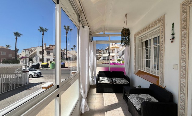 Herverkoop - Quad Villa -
Orihuela Costa - Playa Flamenca