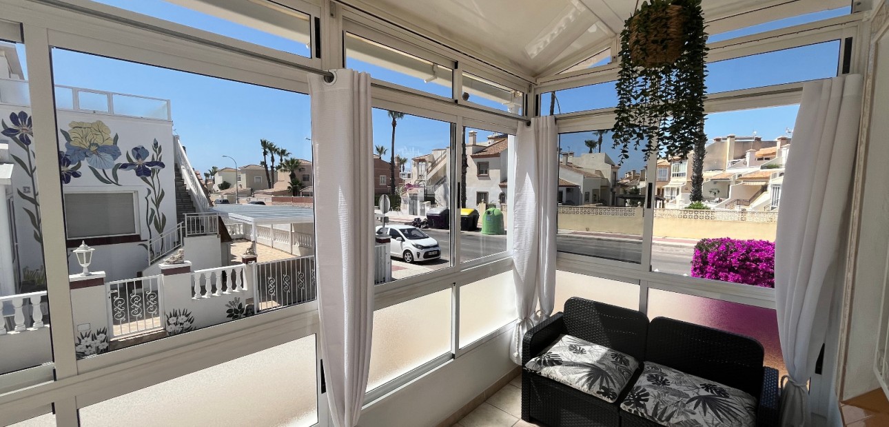 Herverkoop - Quad Villa -
Orihuela Costa - Playa Flamenca