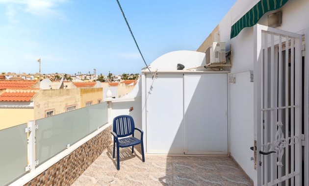 Herverkoop - Herenhuis -
Pinar de Campoverde - Pinar de Campoverde - Village