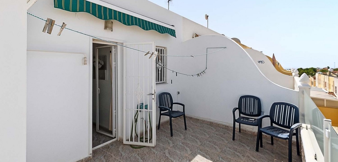 Herverkoop - Herenhuis -
Pinar de Campoverde - Pinar de Campoverde - Village