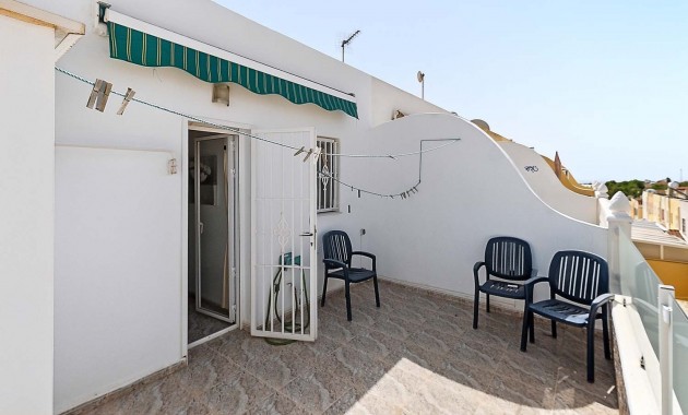 Herverkoop - Herenhuis -
Pinar de Campoverde - Pinar de Campoverde - Village