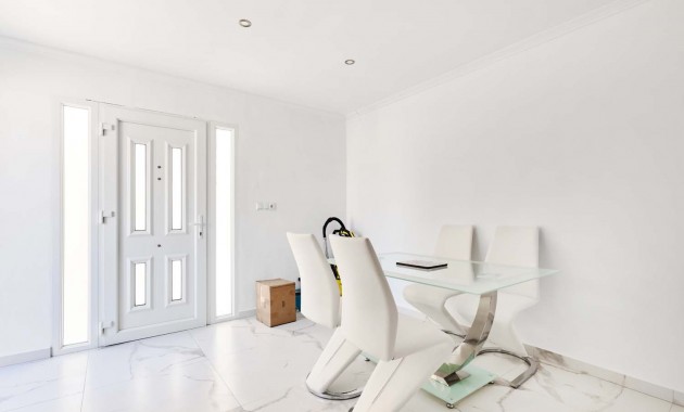 Herverkoop - Detached Villa -
Pinar de Campoverde - Pinar de Campoverde - Village