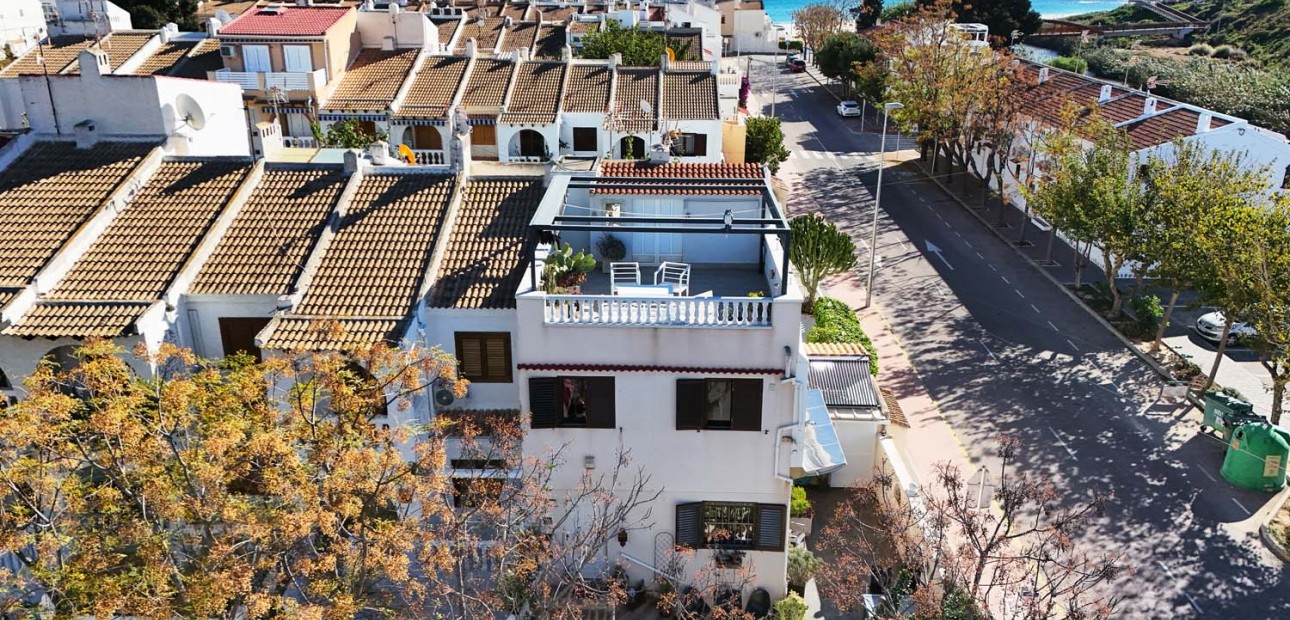 Herverkoop - Quad Villa -
Orihuela Costa - Mil Palmeras