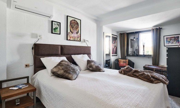Herverkoop - Quad Villa -
Orihuela Costa - Mil Palmeras
