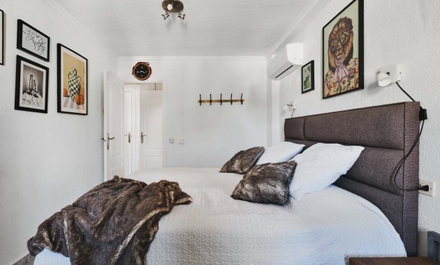 Herverkoop - Quad Villa -
Orihuela Costa - Mil Palmeras