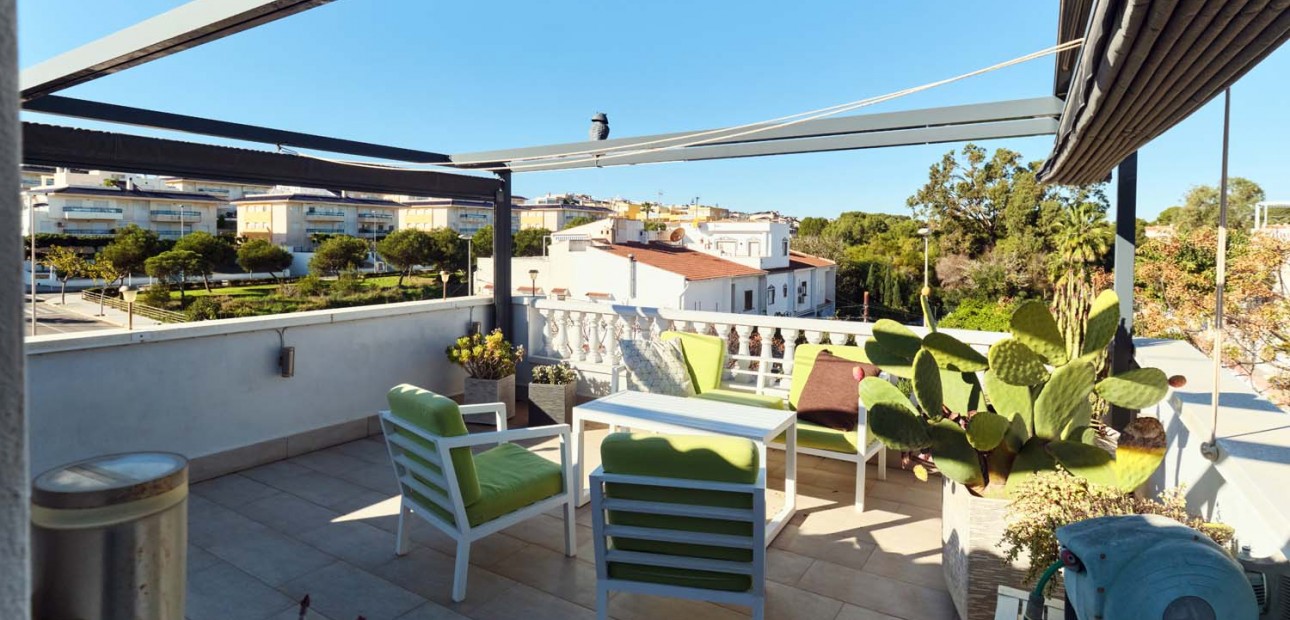 Herverkoop - Quad Villa -
Orihuela Costa - Mil Palmeras