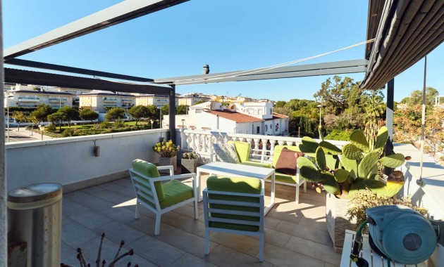 Herverkoop - Quad Villa -
Orihuela Costa - Mil Palmeras
