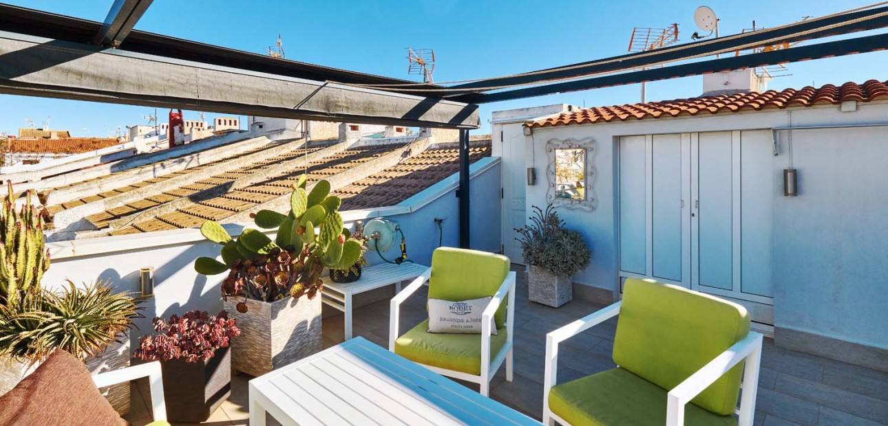 Herverkoop - Quad Villa -
Orihuela Costa - Mil Palmeras