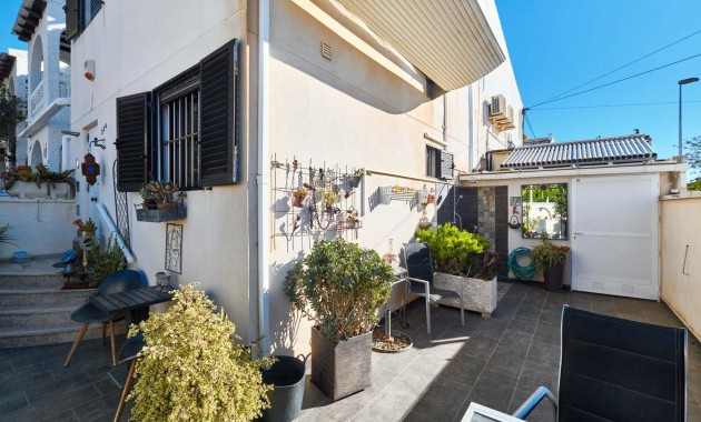 Herverkoop - Quad Villa -
Orihuela Costa - Mil Palmeras