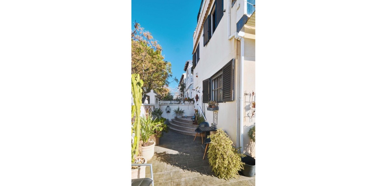 Herverkoop - Quad Villa -
Orihuela Costa - Mil Palmeras