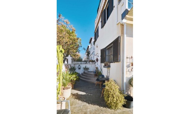 Herverkoop - Quad Villa -
Orihuela Costa - Mil Palmeras