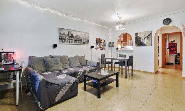 Herverkoop - Herenhuis -
Orihuela Costa - Villamartin