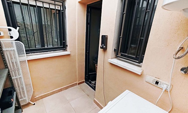 Herverkoop - Herenhuis -
Orihuela Costa - Villamartin