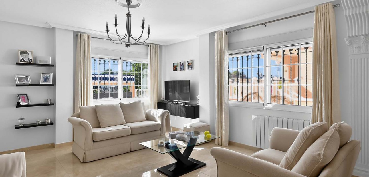 Herverkoop - Detached Villa -
Pinar de Campoverde - Pinar de Campoverde - Village