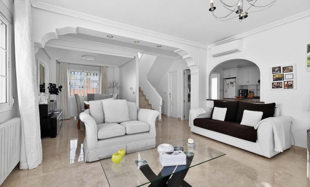 Herverkoop - Detached Villa -
Pinar de Campoverde - Pinar de Campoverde - Village
