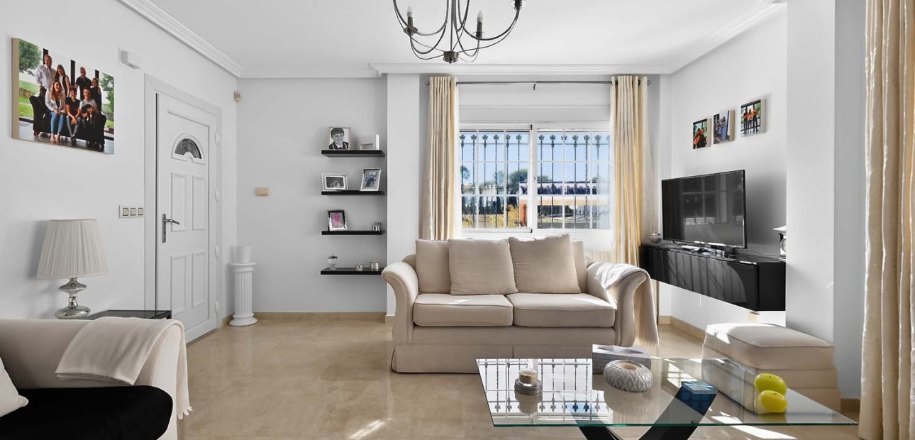 Herverkoop - Detached Villa -
Pinar de Campoverde - Pinar de Campoverde - Village