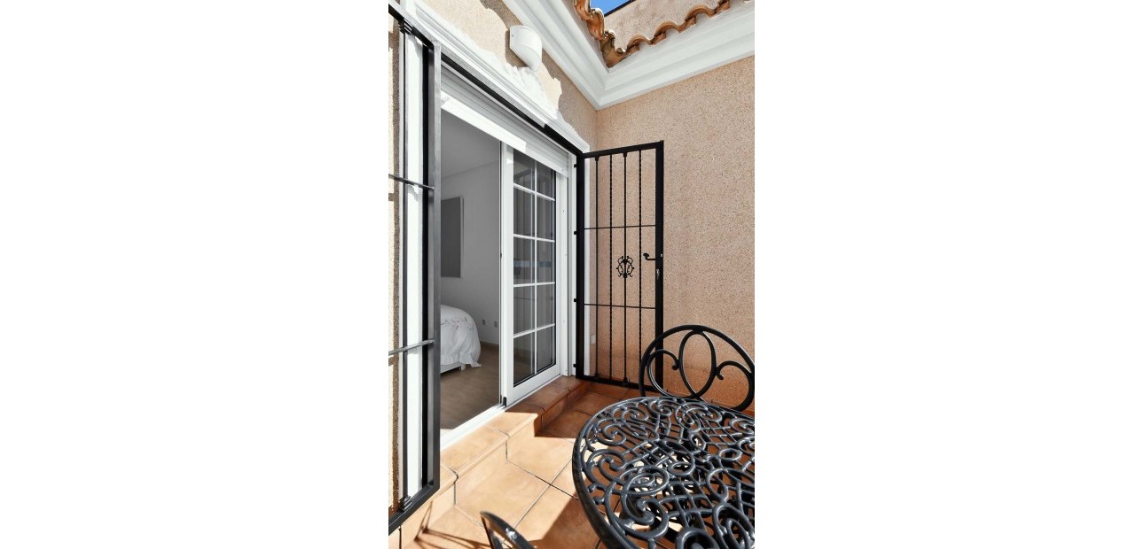 Herverkoop - Detached Villa -
Pinar de Campoverde - Pinar de Campoverde - Village