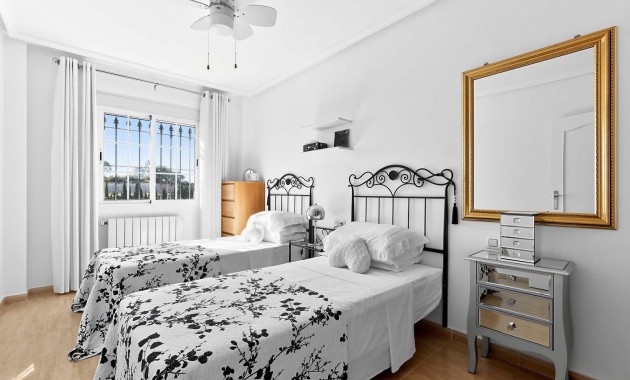 Herverkoop - Detached Villa -
Pinar de Campoverde - Pinar de Campoverde - Village