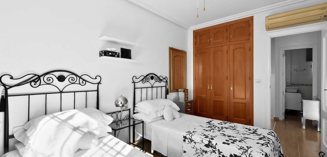 Herverkoop - Detached Villa -
Pinar de Campoverde - Pinar de Campoverde - Village