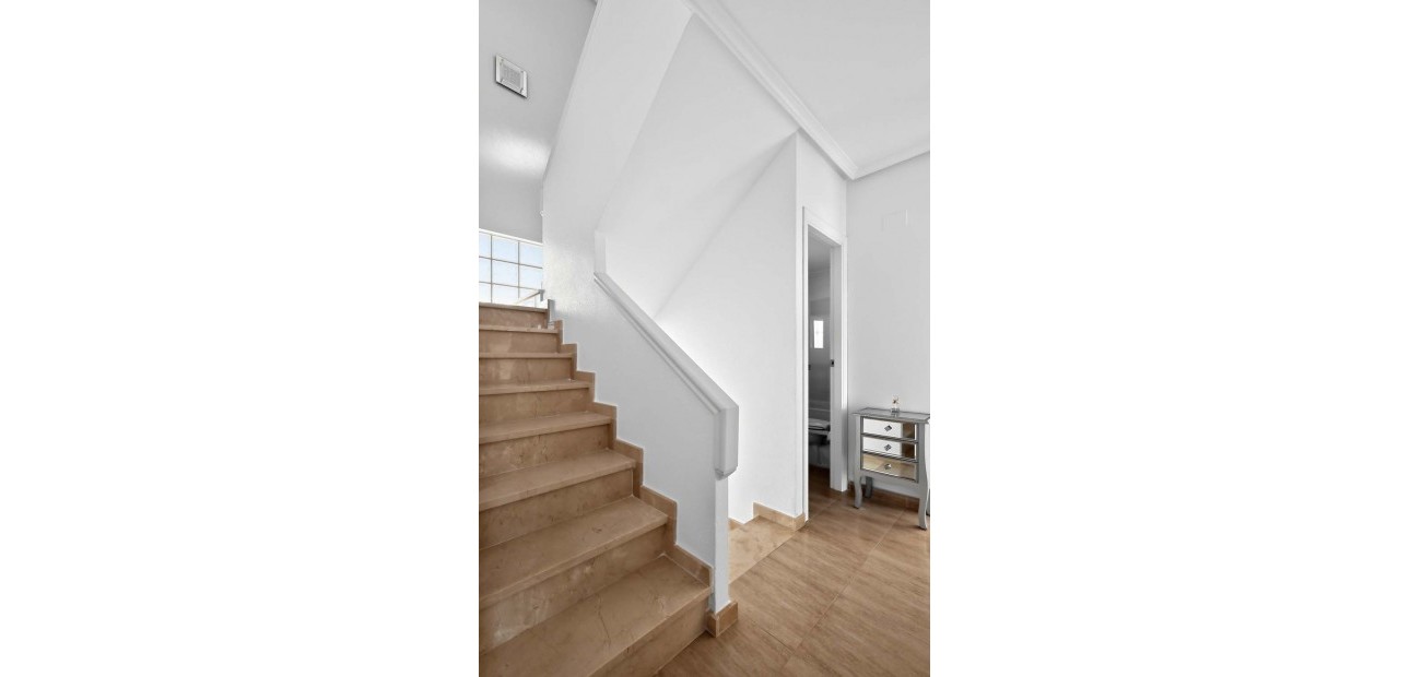 Herverkoop - Detached Villa -
Pinar de Campoverde - Pinar de Campoverde - Village