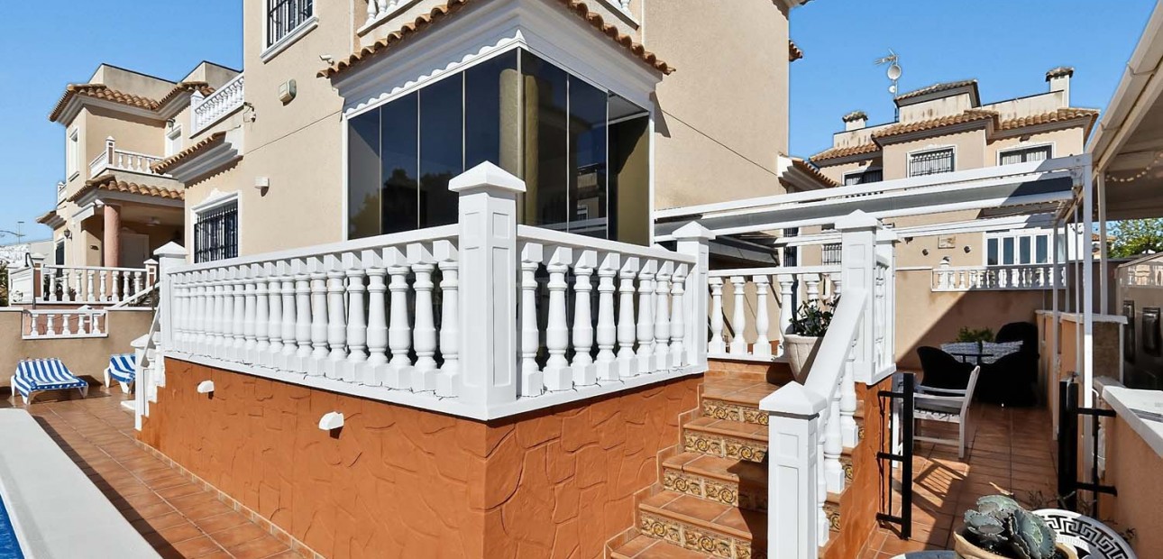 Herverkoop - Detached Villa -
Pinar de Campoverde - Pinar de Campoverde - Village