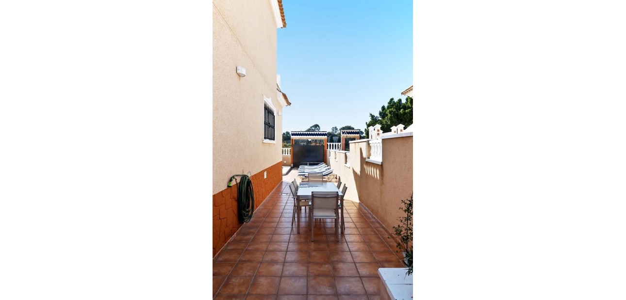 Herverkoop - Detached Villa -
Pinar de Campoverde - Pinar de Campoverde - Village