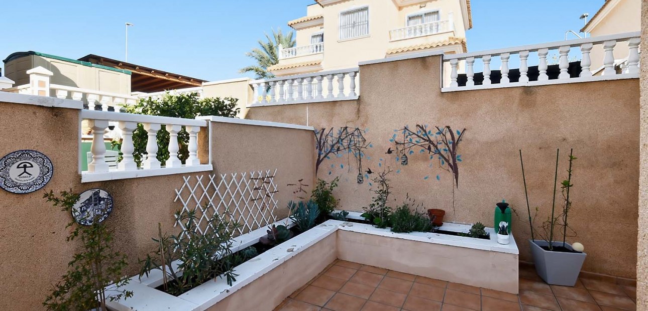 Herverkoop - Detached Villa -
Pinar de Campoverde - Pinar de Campoverde - Village