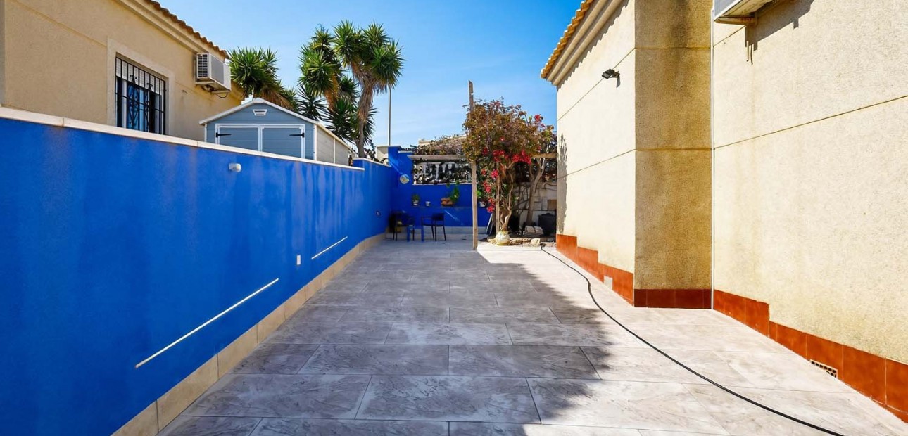 Herverkoop - Detached Villa -
Pinar de Campoverde - Pinar de Campoverde - Village