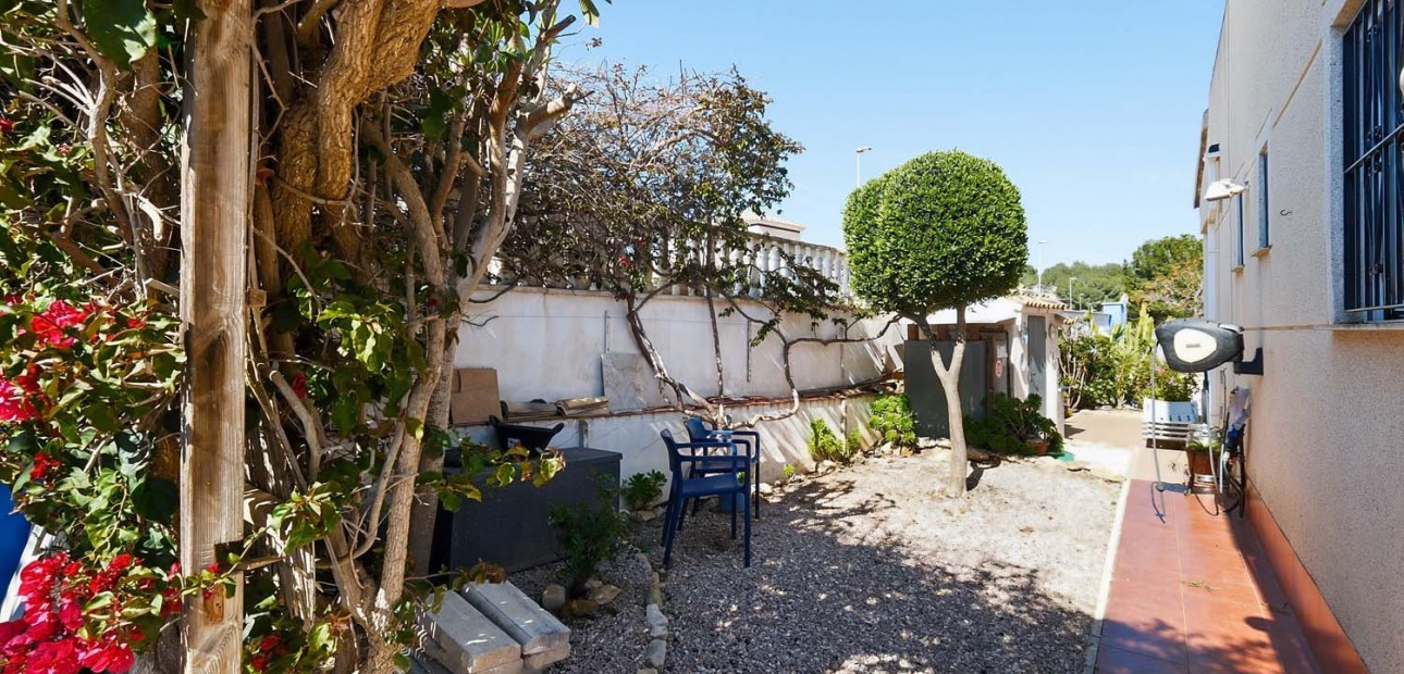 Herverkoop - Detached Villa -
Pinar de Campoverde - Pinar de Campoverde - Village