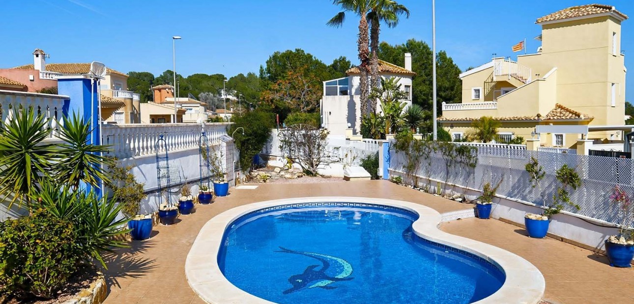 Herverkoop - Detached Villa -
Pinar de Campoverde - Pinar de Campoverde - Village
