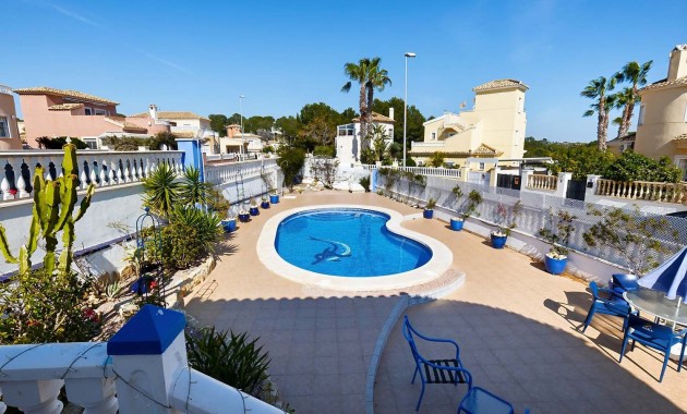Herverkoop - Detached Villa -
Pinar de Campoverde - Pinar de Campoverde - Village
