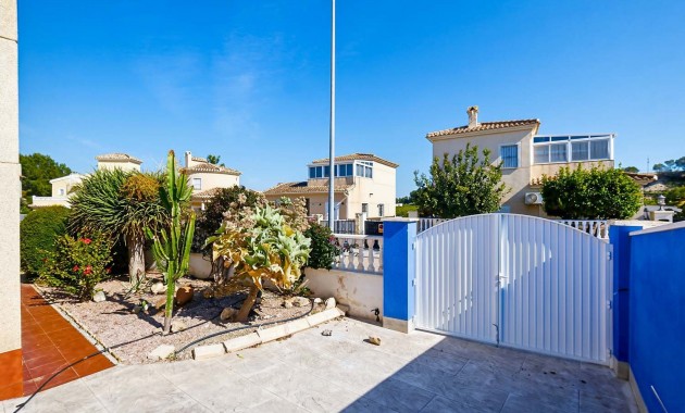 Herverkoop - Detached Villa -
Pinar de Campoverde - Pinar de Campoverde - Village